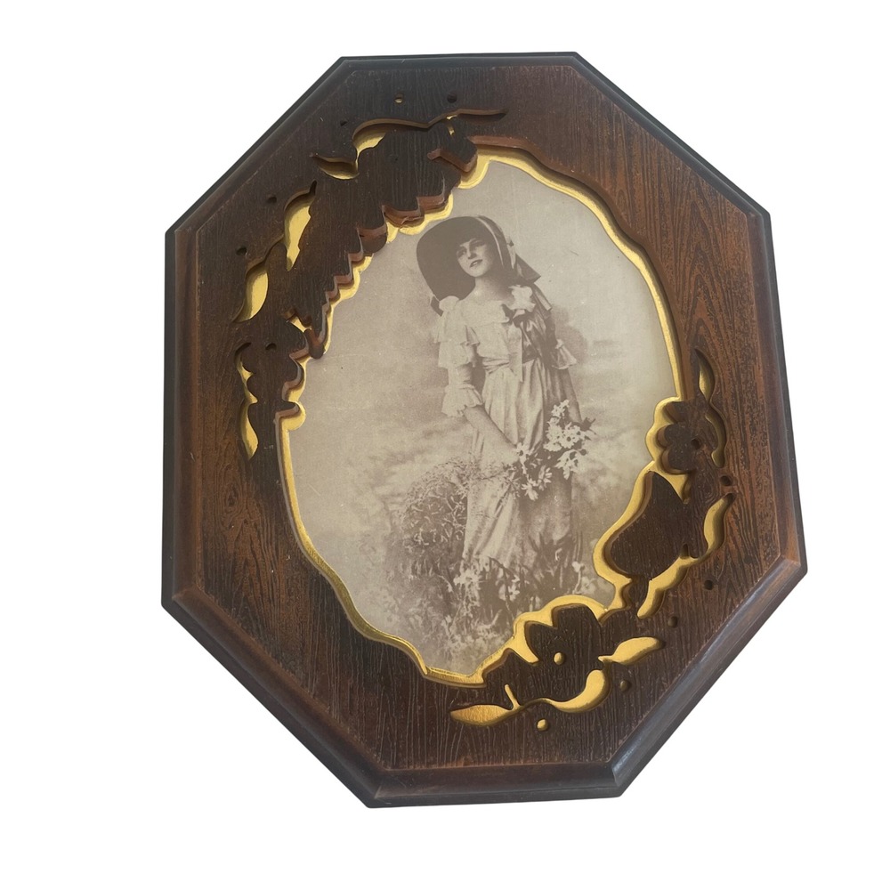 True Vintage Faux Wood Octagon Picture Frame - For 5x7 in Photo gold tone cover